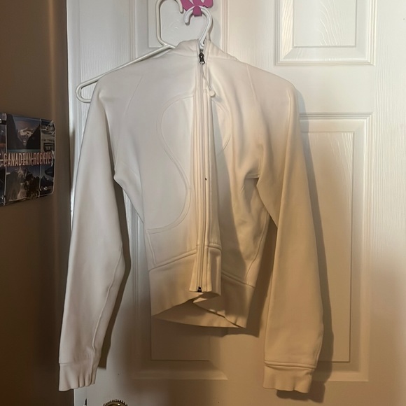 White lulu jacket